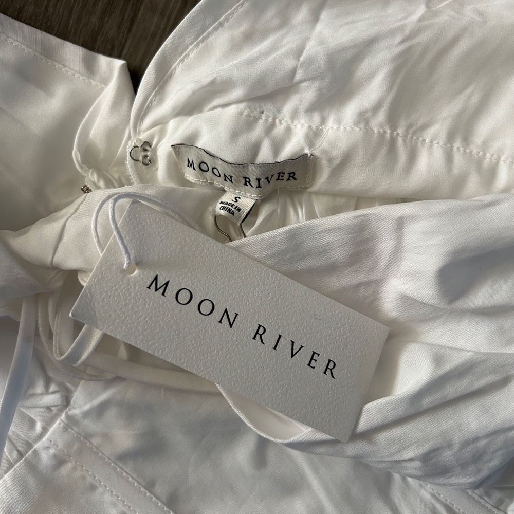 Moon River V Neck Corset Midi Dress - Picture 10 of 15